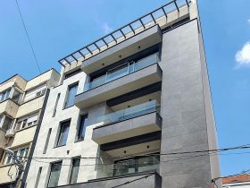 Staklene ograde Elegant - Nasadni sistem N50 na stambenom objektu u Beogradu na Vračaru